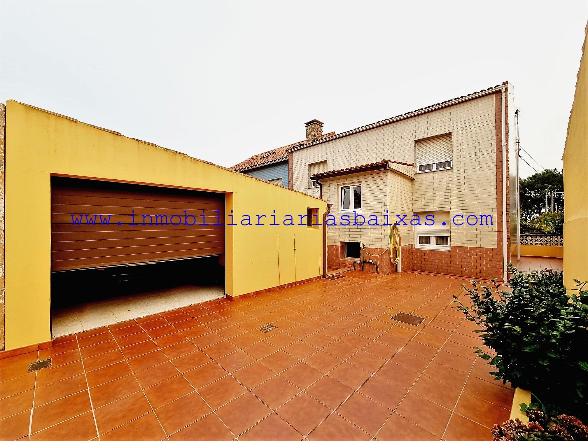 CASA CON TERRENO