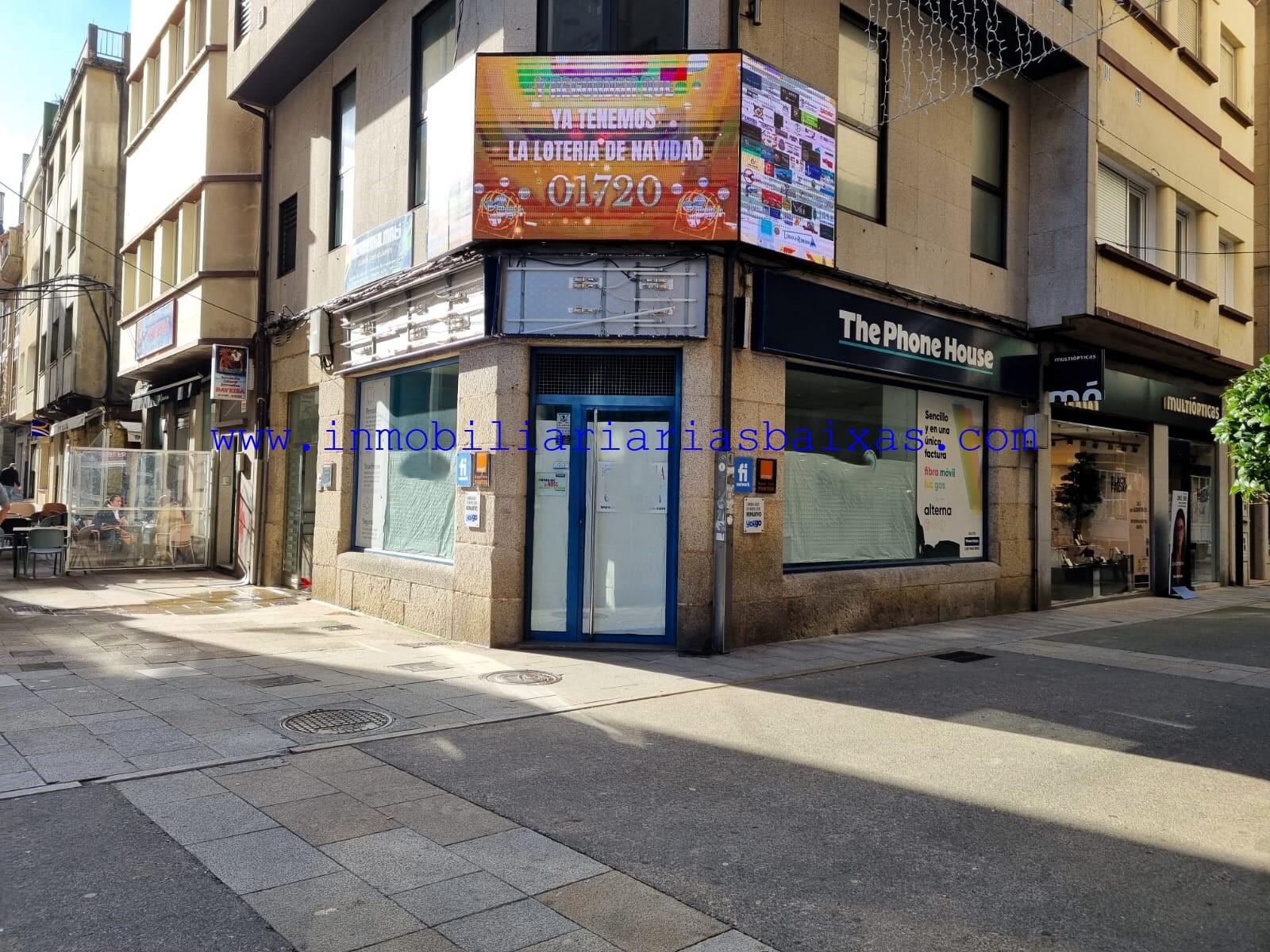 LOCAL COMERCIAL EN RIBEIRA