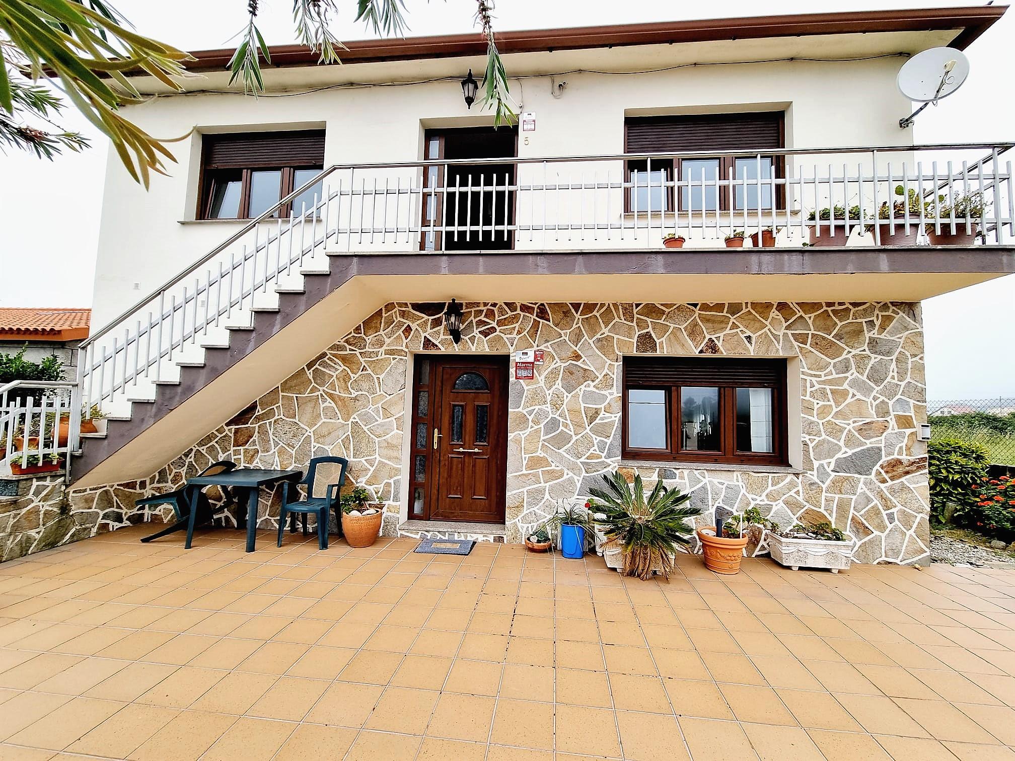 CHALET CON TERRENO
