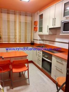 APARTAMENTO CON PISCINA EN RIBEIRA