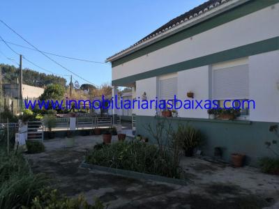 CASA CON TERRENO GARAJE Y GALPÓN EN ARTES RIBEIRA