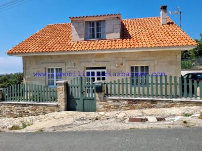 CASA DE PIEDRA CON TERRENO