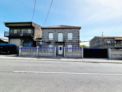 CASA DE PIEDRA CON TERRENO