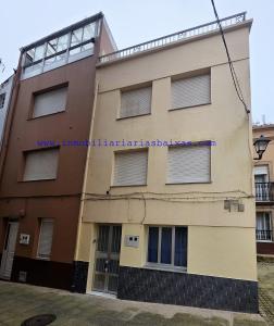 CASA EN RIBEIRA