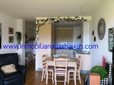APARTAMENTO EN RIBEIRA GARAJE Y TRASTERO